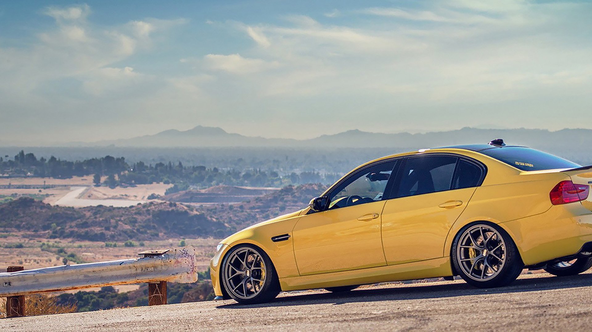 开云体育官网上-球队内部战术会议细化职责确保每位球员明确场上角色定位,球队处于优势怎样安排战术